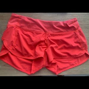 Lululemon speed up short, 2.5" Neon pink size 6.